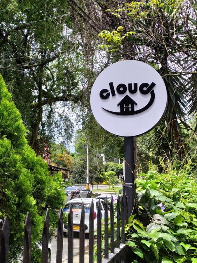 Cloud9 Hostel Medellín Exteriör bild